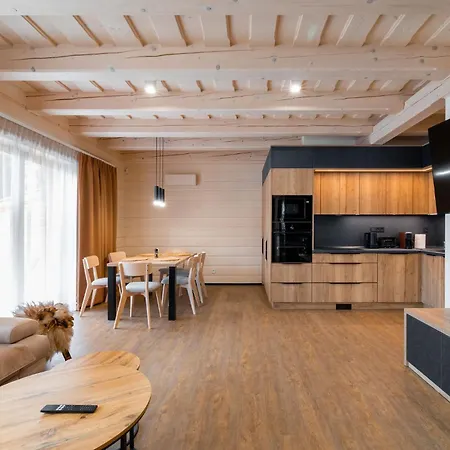 Lejlighedshotel Kralovske - 3*